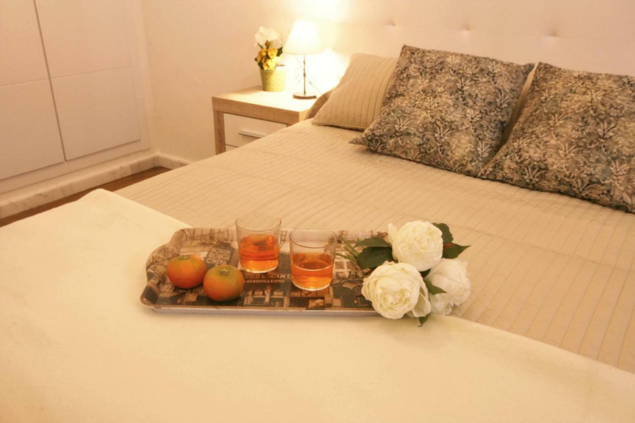 Apartamento Vacacional Carmona Apartment Exterior photo
