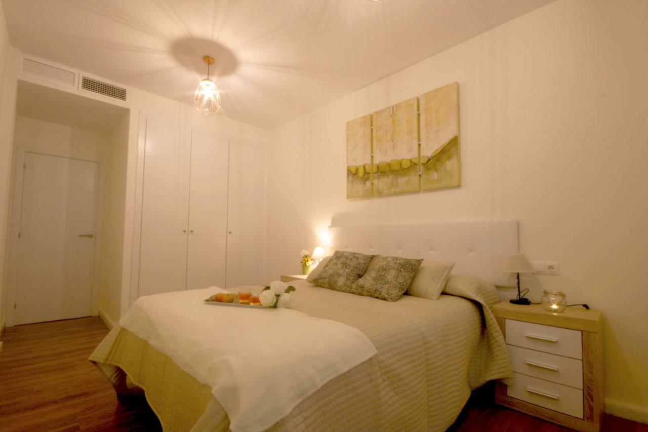 Apartamento Vacacional Carmona Apartment Exterior photo